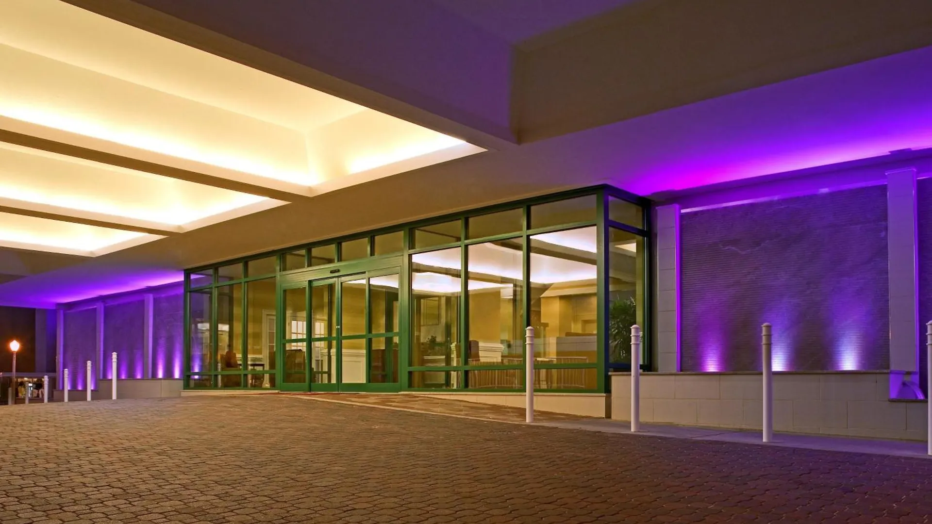 Sheraton Oceanfront Hotel Virginia Beach 3*,  United States